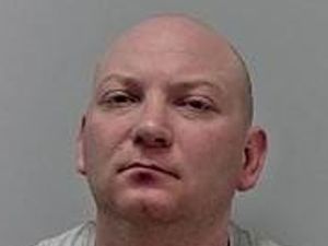 Supporting image for story: Police renew appeal to find Telford murder suspect