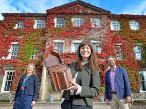 Supporting image for story: BBC's Bargain Hunt filmed at Staffordshire hall