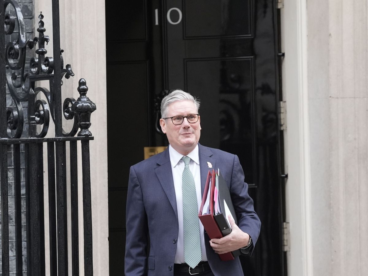 PM prepared to ‘get rid’ of those responsible for briefing war, Miliband signals PM prepared to ‘get rid’ of those responsible for briefing war, Miliband signals