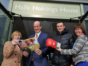 Supporting image for story: McGuigan and Richie help KO cancer
