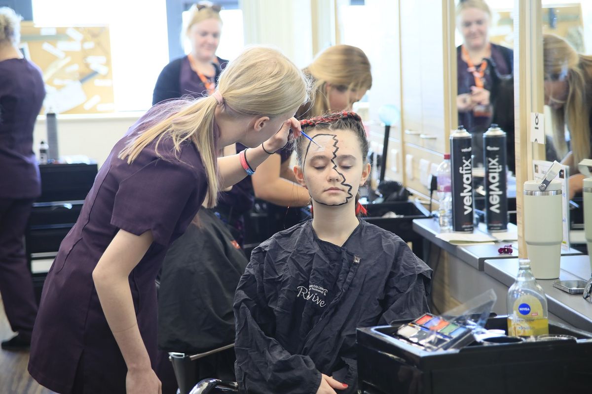 Telford hairdressing students turn on the Hollywood style