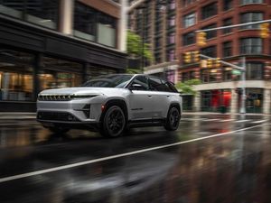Supporting image for story: Jeep reveals Wagoneer S – its first global electric SUV