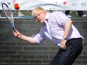 Supporting image for story: PM ‘thrilled’ to be able to play tennis while Sir Keir opts for five-a-side