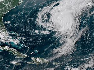 Supporting image for story: Hurricane Ernesto moves away from Bermuda to open waters