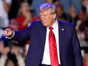 Supporting image for story: Harris and Trump seek Arab American votes in battleground state of Michigan