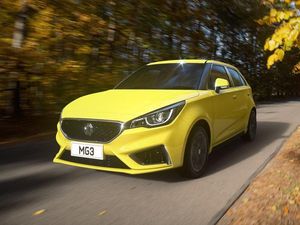 Supporting image for story: MG unveils sharp-styled new MG3