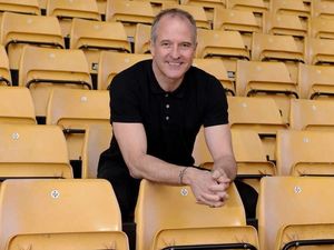 Supporting image for story: Steve Bull: The perfect send-off for a semi-final