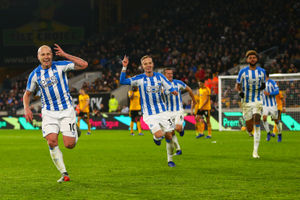 Mooy adds to Terriers lead (AMA)