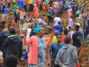 Supporting image for story: Ethiopia declares three days of mourning as toll of mudslide victims increases