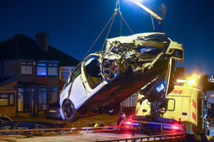 The second of the cars being winched from the scene. Image: @SnapperSK