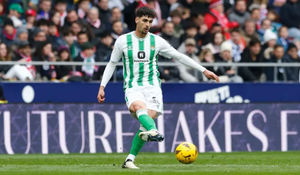 Supporting image for story: Transfer column: Wolves set to swoop for USA international?