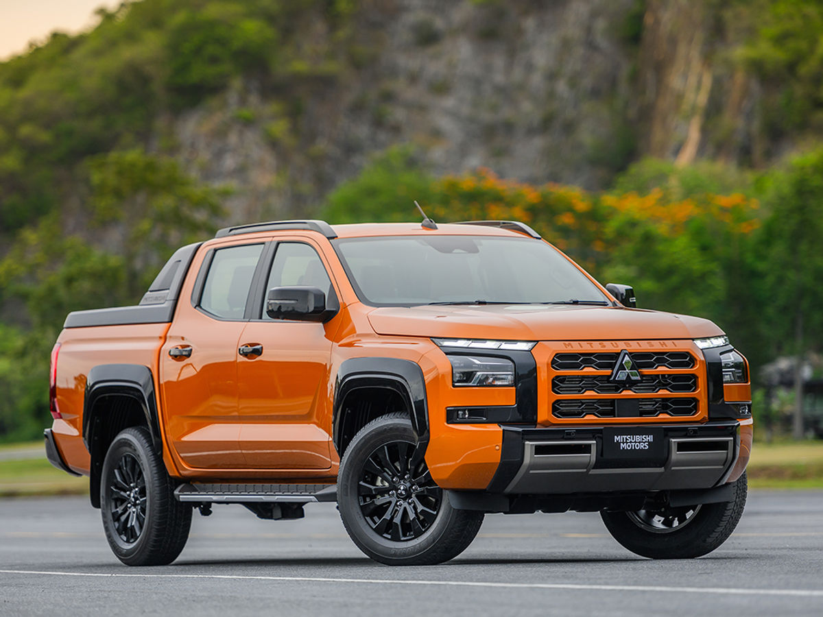 Mitsubishi L200 pick-up goes on sale priced at £36,295