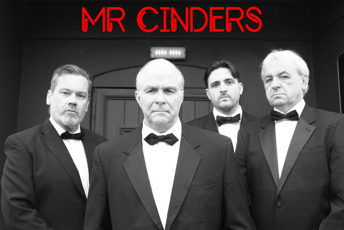 Shropshire Drama Company to take John Godber’s comedy classic Bouncers out on tour