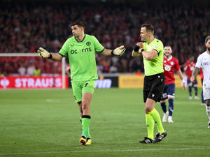 Supporting image for story: Emi Martinez receives decision on potential suspension for Europa Conference League semi-final first leg