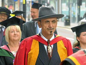 Supporting image for story: Dexys Midnight Runners star Kevin Rowland receives honorary degree