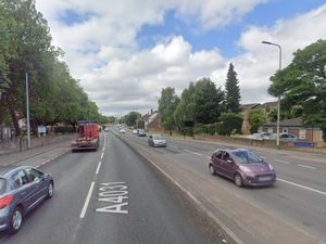 Supporting image for story: Lane 'blocked' on busy West Bromwich road after crash