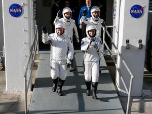 Supporting image for story: Astronauts who missed out last year finally get chance in space