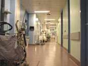 Supporting image for story: Tories hit out over mixed-sex wards