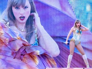 Supporting image for story: Taylor Swift thanks ‘expressive’ Liverpool fans after ‘breaking stadium record’