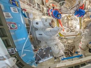 Supporting image for story: Google Street View adds the International Space Station to its tours