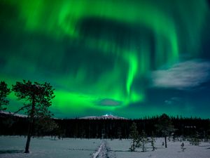 Supporting image for story: Northern Lights could be seen in Wales tonight after solar explosion