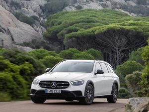 Supporting image for story: Updated Mercedes-Benz E-Class debuts new look and added technology