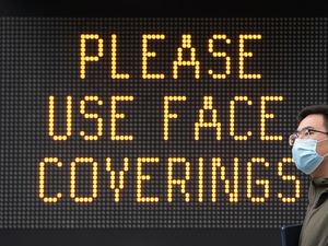 Supporting image for story: Face coverings in school communal areas recommended for pupils in Wales