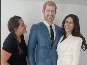 Supporting image for story: How sweet! WATCH Harry and Meghan become life-sized cake creation