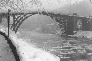 Ice floes in the River Severn at Ironbridge during the harsh winter of January 1982. 