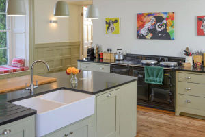 The kitchen and breakfast room