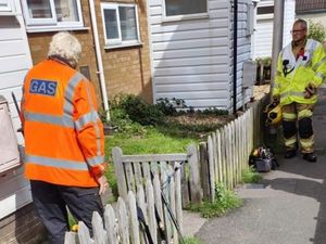 Supporting image for story: Gas leak found under Telford pavement