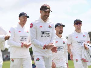 Supporting image for story: James Anderson takes seven wickets for Lancashire ahead of England Test farewell
