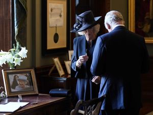 Supporting image for story: King Charles gets angry with pen after it appeared to leak while signing book