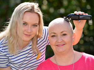 Supporting image for story: 'They are doing an amazing job': Woman shaves hair for NHS heroes