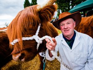 Supporting image for story: Rain fails to dampen spirits at Oswestry Show - WATCH