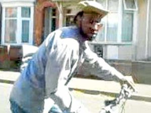 Supporting image for story: Injured victim takes photo of Wolverhampton theft suspect