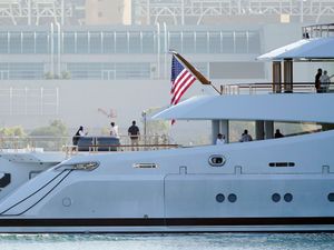 Supporting image for story: £25bn from Russian oligarchs frozen in multinational seizure effort