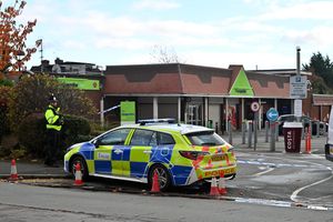 The sealed off shopping centre