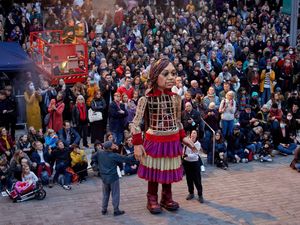 Supporting image for story: Famous puppet of Syrian child refugee to visit Birmingham 