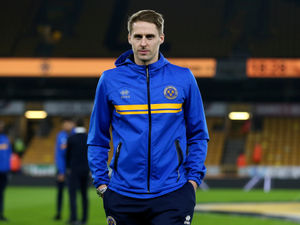 Supporting image for story: Shrewsbury Town midfielder Dave Edwards: Crazy to restart season