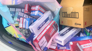 600 single use vape pens were discovered in the operation