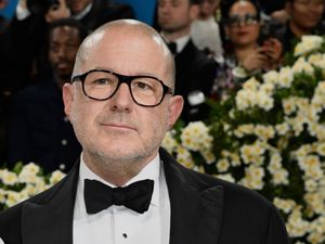OpenAI-Jony Ive
