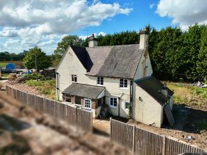 The main frontage of the farmhouse close to Kings Bromley and Alrewas