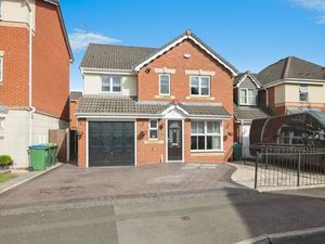 Supporting image for story: Four-bedroom detached home for £400,000 in Cradley Heath