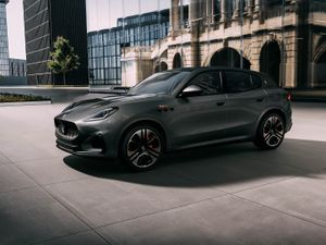 Supporting image for story: Maserati Grecale Folgore electric SUV receives updates for 2026
