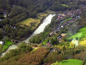 Supporting image for story: Watch: Children urged to stay safe around Shropshire's water this summer