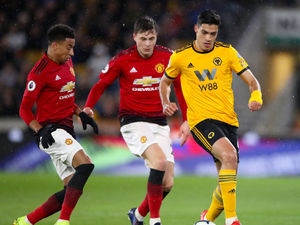 Supporting image for story: Manchester United stars face disruption as fire alarm goes off at Wolverhampton hotel