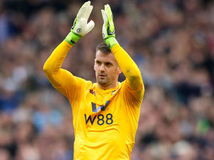 Supporting image for story: Tom Heaton: Faltering Aston Villa need to stick together