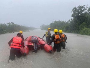 Supporting image for story: Typhoon Gaemi hits China after leaving 25 dead in Taiwan and Philippines