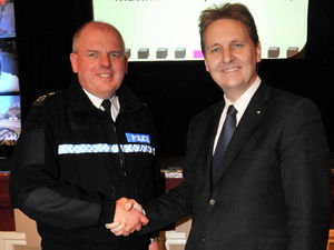 Supporting image for story: 2,500 uninsured cars seized by police